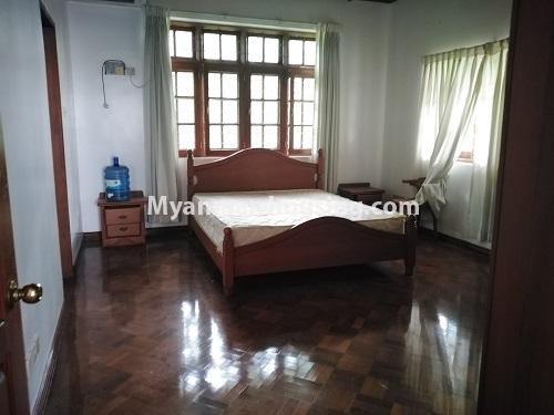 缅甸房地产 - 出租物件 - No.4308 - Landed house for rent in Ahlone! - master bedroom