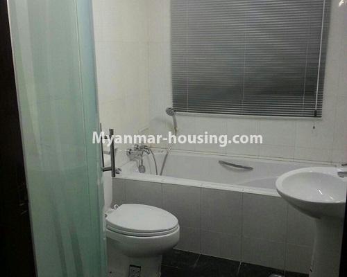 ミャンマー不動産 - 賃貸物件 - No.4316 - Pyay Garden Condo room for rent in Sanchaung! - master bedroom bathroom