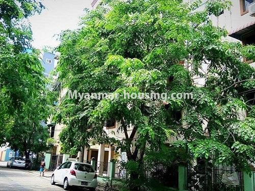 Myanmar real estate - for rent property - No.4343 - Lower floor apartment room for rent in Kamaryut! - road view