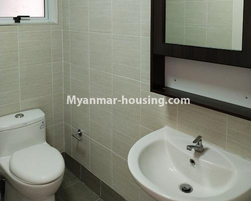 ミャンマー不動産 - 賃貸物件 - No.4346 - B Zone Star City condo room for rent in Thanlyin! - bathroom