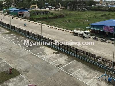 မြန်မာအိမ်ခြံမြေ - ငှားရန် property - No.4350 - ဒဂုံဆိပ်ကမ်းတွင် ကွန်ဒိုခန်း ငှားရန်ရှိသည်။outside view