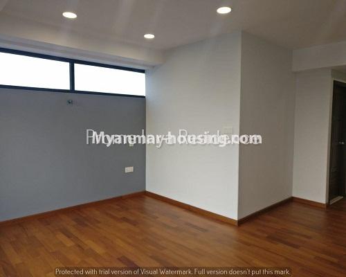 Myanmar real estate - for rent property - No.4360 - Serviced room for rent in Kamaryut! - single bedroom