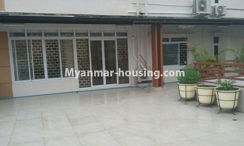 缅甸房地产 - 出租物件 - No.4364 - Yae Kyaw Complex condo room for rent in Pazundaung! - outside space