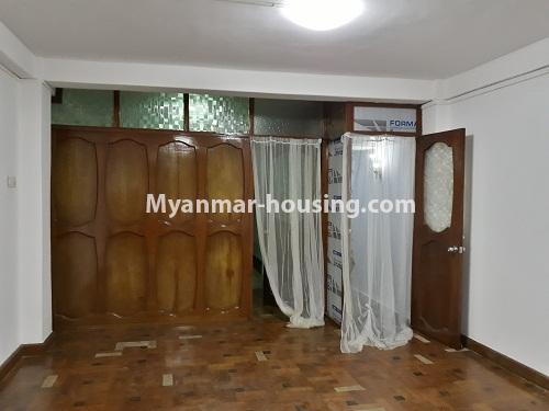 ミャンマー不動産 - 賃貸物件 - No.4369 - Ground floor and first floor for rent in Lanmadaw! - room view