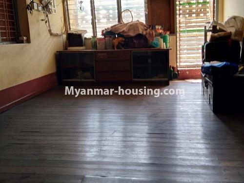 缅甸房地产 - 出租物件 - No.4370 - First floor apartment for rent in Botahtaung! - living room