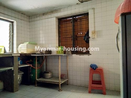 ミャンマー不動産 - 賃貸物件 - No.4370 - First floor apartment for rent in Botahtaung! - kitchen