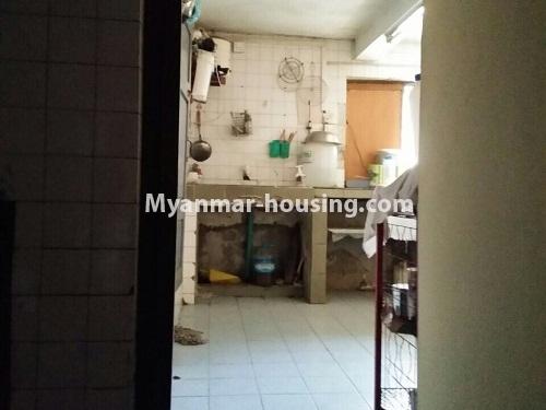 ミャンマー不動産 - 賃貸物件 - No.4370 - First floor apartment for rent in Botahtaung! - kitchen