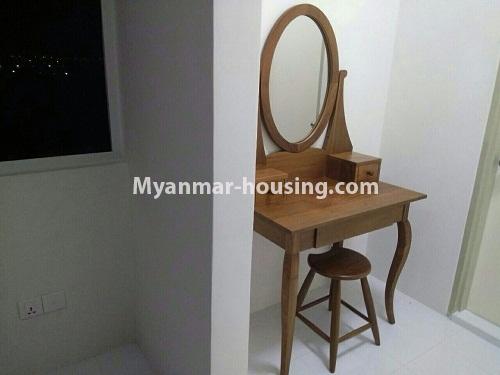မြန်မာအိမ်ခြံမြေ - ငှားရန် property - No.4374 - သန်လျင် ကြယ်မြို့တော် ကွန်ဒိုတွင် အခန်းငှားရန် ရှိသည်။ dressing table