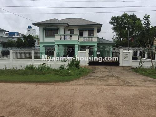 မြန်မာအိမ်ခြံမြေ - ငှားရန် property - No.4381 - သန်လျင်တွင် လုံးချင်းငှားရန် ရှိသည်။house