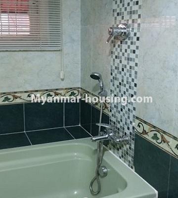 缅甸房地产 - 出租物件 - No.4384 - University Avenue Condominium room for rent in Bahan! - bathroom