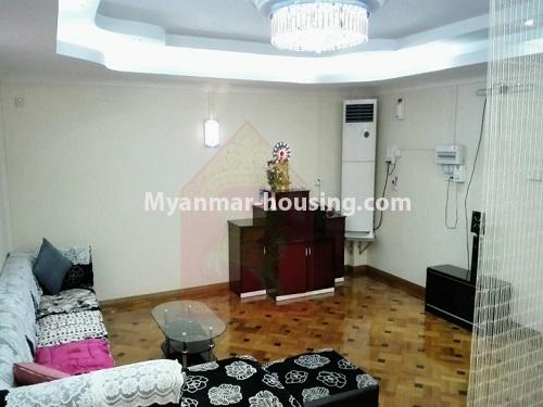 缅甸房地产 - 出租物件 - No.4409 - Ba Yint Naung Tower condo room for rent in Kamaryut! - living room