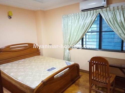 缅甸房地产 - 出租物件 - No.4412 - Nawarat Condominium room with decoration for rent in Dagon! - master bedroom 1