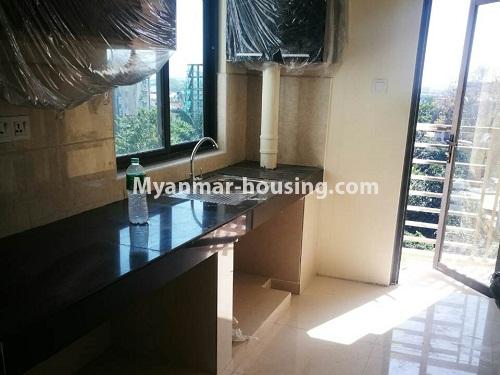 ミャンマー不動産 - 賃貸物件 - No.4420 - New building and decorated condominium room for rent in Thin Gan Gyun - kitchen