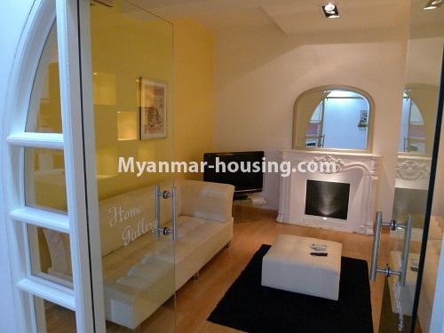 ミャンマー不動産 - 賃貸物件 - No.4425 - A Condominium room with full amenities in Bahan! - ူူူူူူliving room