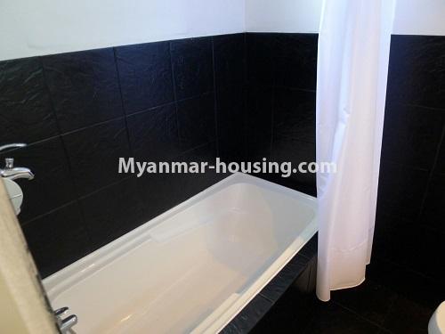 Myanmar real estate - for rent property - No.4425 - A Condominium room with full amenities in Bahan! - master bedroom bathtub