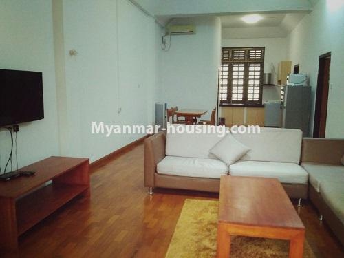 ミャンマー不動産 - 賃貸物件 - No.4432 - Serviced Condominium room between Junction Square and Hledan Centre for rent in Kamaryut! - living room