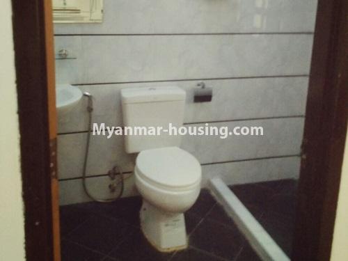 Myanmar real estate - for rent property - No.4432 - Serviced Condominium room between Junction Square and Hledan Centre for rent in Kamaryut! - bathroom