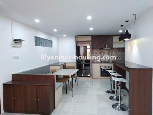 မြန်မာအိမ်ခြံမြေ - ငှားရန် property - No.4436 - ရန်ကုန်မြို့လည်ခေါင်တွင်ရှိသော Esprado တာဝါတွင် လှပစွာပြင်ဆင်ပြီးသား အခန်းကောင်း ငှားရန်ရှိသည် - another view of kitchen and dining area