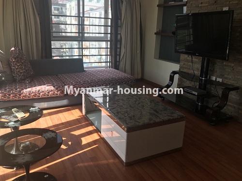 မြန်မာအိမ်ခြံမြေ - ငှားရန် property - No.4437 - ဗိုလ်တစ်ထောင် White Cloud ကွန်ဒိုတွင် အဆင့်မြင့် ပြင်ဆင်ထားသော ကွန်ဒိုခန်းငှားရန် ရှိသည်။ - living room