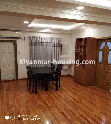 မြန်မာအိမ်ခြံမြေ - ငှားရန် property - No.4456 - ရန်ကုန်မြို့လည်ခေါင်တွင် လှပပြီး ပရိဘောဂအပြည့်အစုံထည့်ထားသော အပေါ်ဆုံးလွှာ ငှားရန်ရှိသည်။dining area