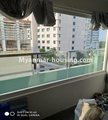 ミャンマー不動産 - 賃貸物件 - No.4456 - Penthouse with beautiful decoration and full furniture for rent in the Heart of Yangon! - balcony