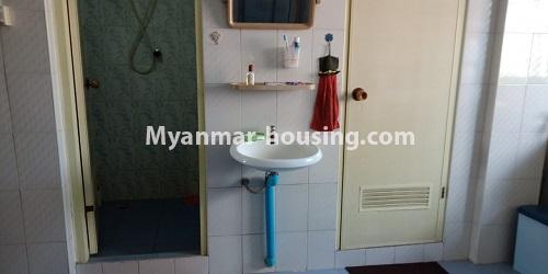 Myanmar real estate - for rent property - No.4458 - Downtown condominium room with furniture for rent! - bathroom