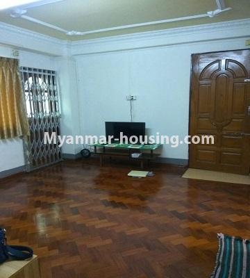 ミャンマー不動産 - 賃貸物件 - No.4465 - An apartment for rent in Bo Moe Street in Sanchaung! - living room