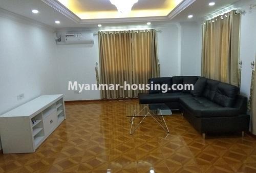 ミャンマー不動産 - 賃貸物件 - No.4468 - Furnished condominium room for rent in Hledan Junction Area! - living room view