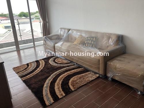 缅甸房地产 - 出租物件 - No.4475 - Furnished room in Sanchaung Garden Condominium for rent in Sanchaung! - living room