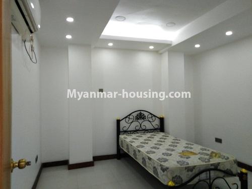မြန်မာအိမ်ခြံမြေ - ငှားရန် property - No.4485 - မြို့ထဲတွင် ပရိဘောဂပါပြီး ကွန်ဒိုခန်း ငှားရန်ရှိသည်။ - master bedroom