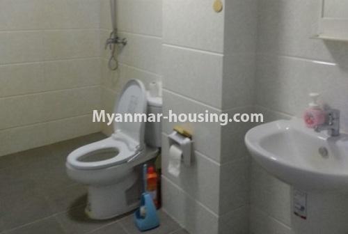 မြန်မာအိမ်ခြံမြေ - ငှားရန် property - No.4494 - ဒဂုံယောမင်းကြီးဧရိယာတွင် နေထိုင်ရန် ပြင်ဆင်ပြီး၊ ပရိဘောဂပါပြီး ကွန်ဒိုခန်း ငှားရန်ရှိသည်။ compound bathroom