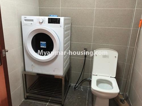 မြန်မာအိမ်ခြံမြေ - ငှားရန် property - No.4502 - စမ်းချောင်းမြို့နယ် Sanchaung Garden ကွန်ဒိုတွင် ပရိဘောဂပါပြီး အခန်းငှားရန် ရှိသည်။ - compound toilet