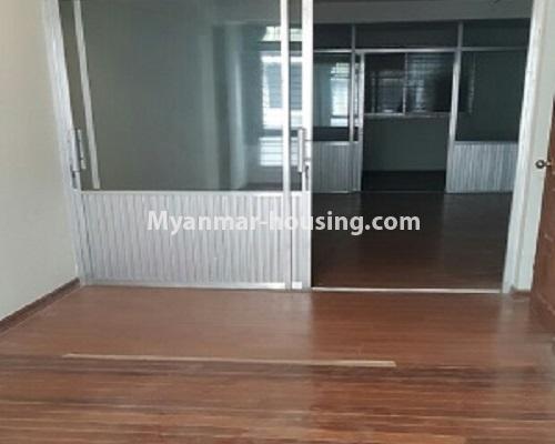 ミャンマー不動産 - 賃貸物件 - No.4516 - Ground floor and Mezzanine for rent in Highway Complex, Kamaryut! - mezzanine view