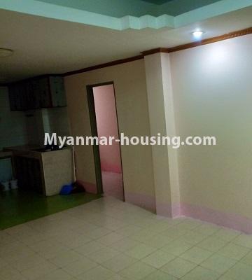 ミャンマー不動産 - 賃貸物件 - No.4518 - Three bedrooms apartment for rent in Highway Complex, Kamaryut! - kitchen and dining area