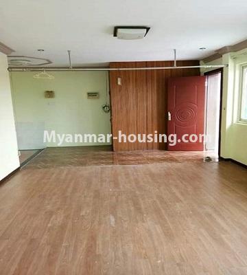 缅甸房地产 - 出租物件 - No.4519 - Forth floor and penthouse for rent in Shwe Pa Dauk Yeik Mon, Kamaryut! - penthouse living room