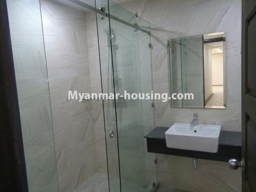 Myanmar real estate - for rent property - No.4532 - Fully decorated Grand Myakanthar Condominium room for rent in Hlaing! - bathroom 1