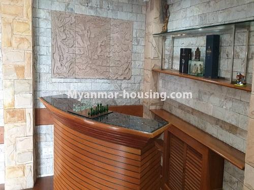 ミャンマー不動産 - 賃貸物件 - No.4540 - Duplex Pent House with amazing Yangon View for rent in 9 Mile, Mayangon! - small bar counter view in living room