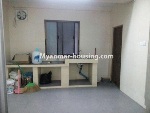 ミャンマー不動産 - 賃貸物件 - No.4544 - First floor apartment room for rent in Ma Kyee Kyee Street, Sanchaung! - kitchen view
