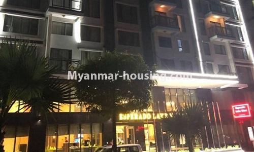 缅甸房地产 - 出租物件 - No.4558 - Kan Yeik Thar Condo near Kan Daw Gyi Park for rent in Mingalar Taung Nyunt! - building view