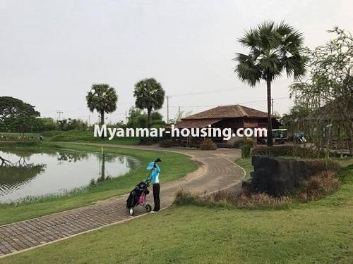 မြန်မာအိမ်ခြံမြေ - ငှားရန် property - No.4559 - သန်လျင် ကြယ်စင်မြို့တော်တွင် အိပ်ခန်းလေးခန်းပါသော နှစ်ထပ်ကွန်ဒိုခန်း ငှားရန်ရှိသည်။ another view of golf course view