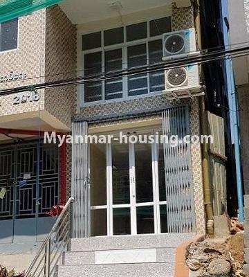 缅甸房地产 - 出租物件 - No.4578 - Decorated ground floor with full mezzanine for rent in Sanchaung! - front side view