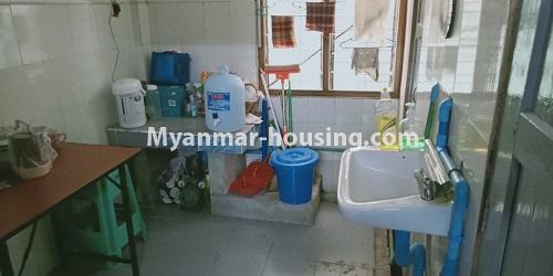 မြန်မာအိမ်ခြံမြေ - ငှားရန် property - No.4592 - တာမွေ၊ ကျိုက္ကစံလမ်းမနားတွင် ပထမထပ်တိုက်ခန်း ငှားရန်ရှိသည်။ - office area view