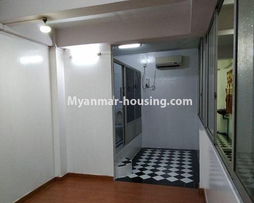 缅甸房地产 - 出租物件 - No.4594 - Mini condominium room for rent in Mingalar Taung Nyunt! - master bedroom view