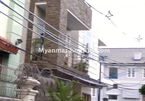 ミャンマー不動産 - 賃貸物件 - No.4595 - Decorated three storey landed house for rent in Chaw Twin Gone Parami Avenue, Yankin! - building view