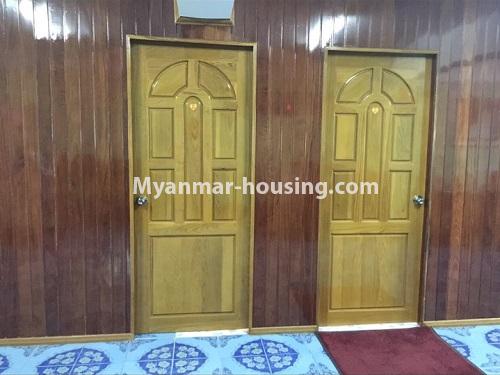 ミャンマー不動産 - 賃貸物件 - No.4597 - Two bedroom fourth floor apartment room for rent in Lanmadaw! - bathroom and toilet doors