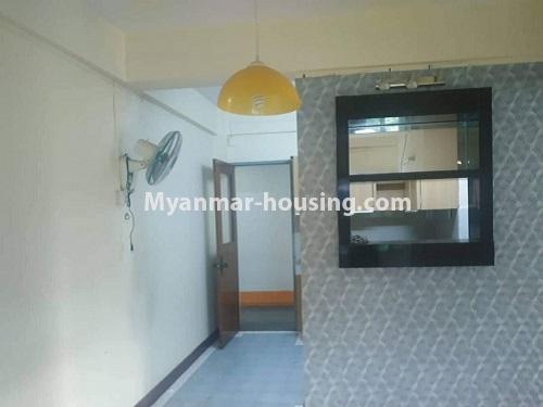 缅甸房地产 - 出租物件 - No.4604 - Inya View condominium room for rent in Kamaryut! - dinning area