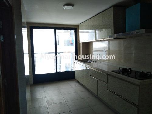 ミャンマー不動産 - 賃貸物件 - No.4612 - Furnished Thazin Condominium room for rent in Ahkibe! - kitchen view