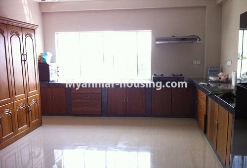 Myanmar real estate - for rent property - No.4623 - Nice room in Nawarat Condo in quiet area for rent! - kitchen view