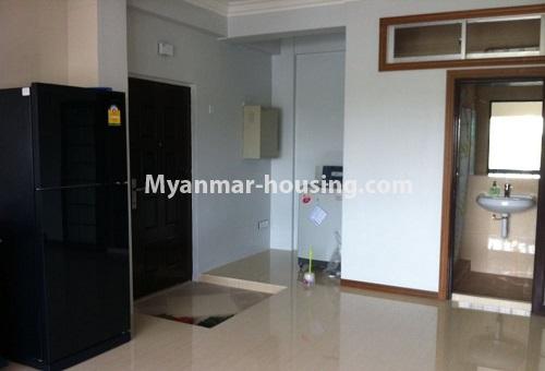 Myanmar real estate - for rent property - No.4623 - Nice room in Nawarat Condo in quiet area for rent! - another view of kitchen 