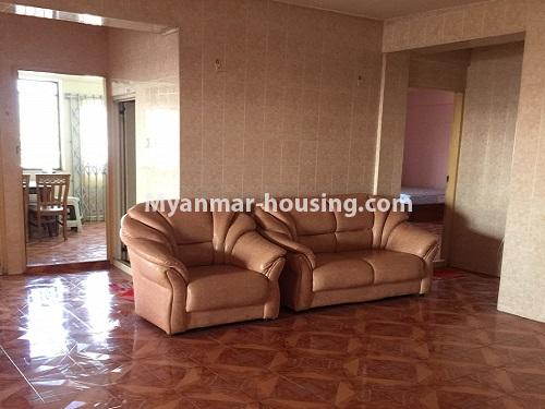 ミャンマー不動産 - 賃貸物件 - No.4628 - Three bedroom Golden Gate Tower room for rent in Pazundaung! - living room view